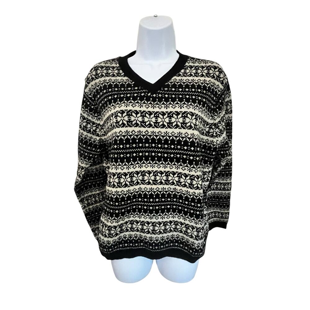 NWT St. John’s Bay Washable Lambswool V-Neck Sweater – Size L